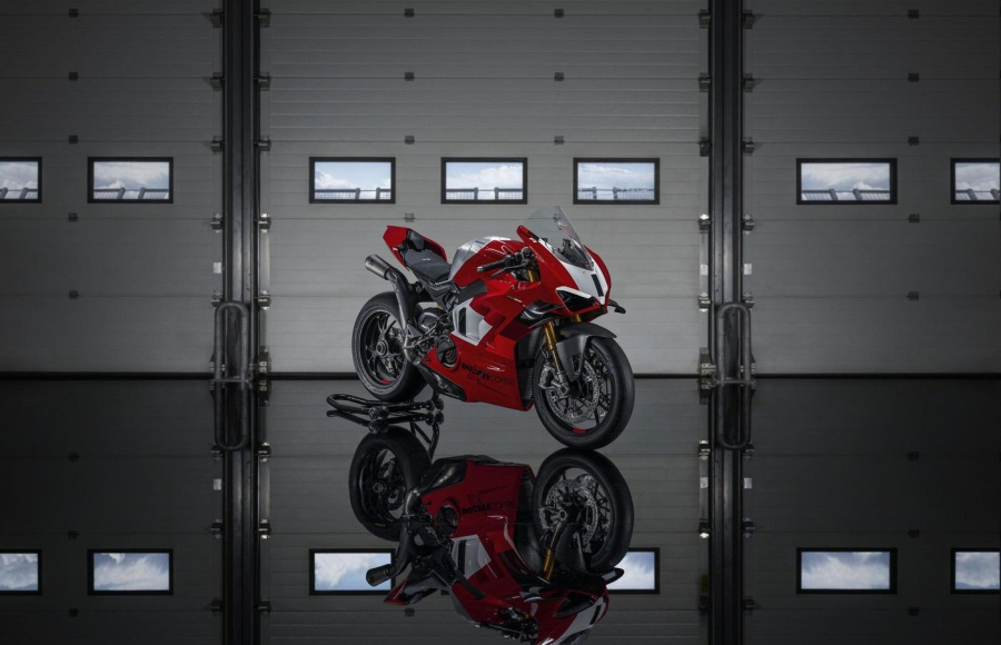 Panigale V4 R