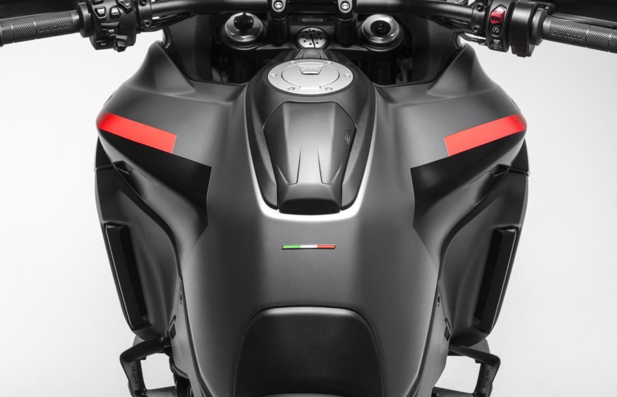 Multistrada V4 S Grand Tour