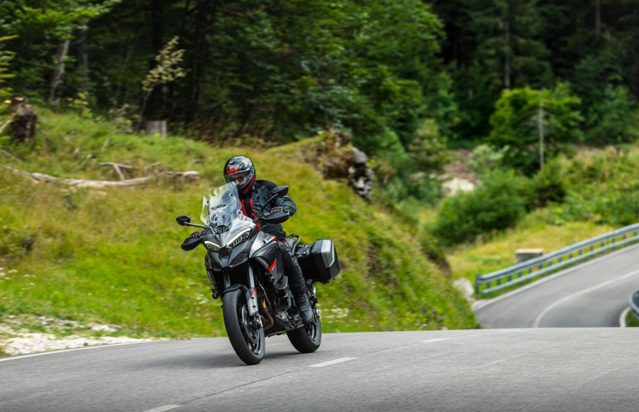 Multistrada V4 S Grand Tour