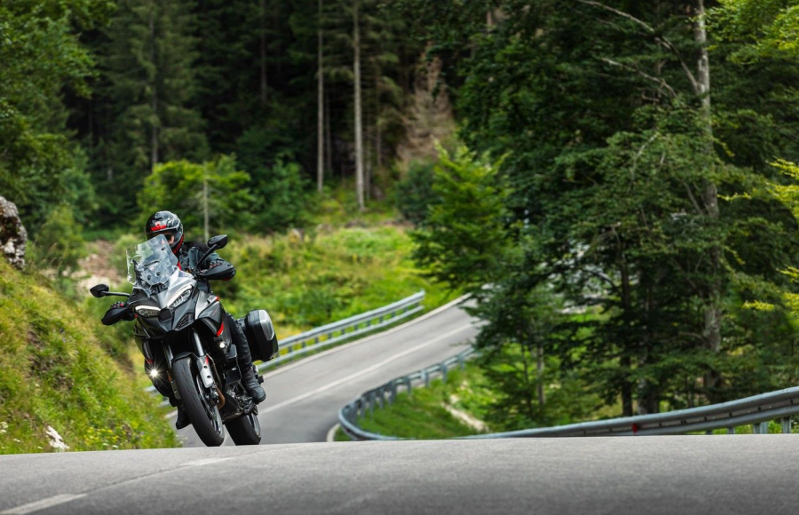 Multistrada V4 S Grand Tour