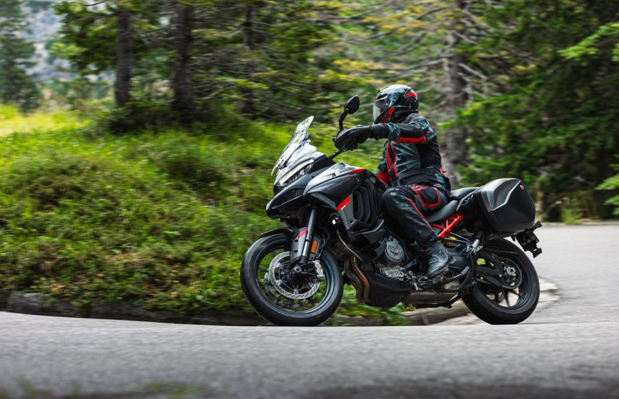 Multistrada V4 S Grand Tour