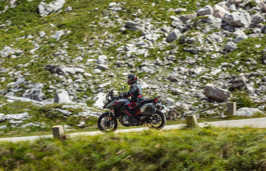 Multistrada V4 S Grand Tour