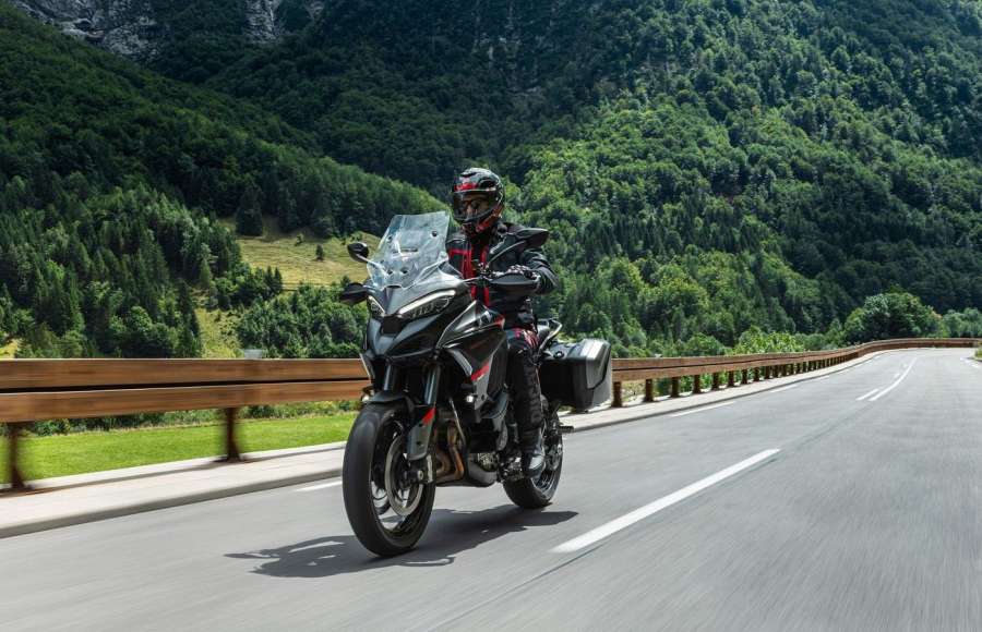 Multistrada V4 S Grand Tour