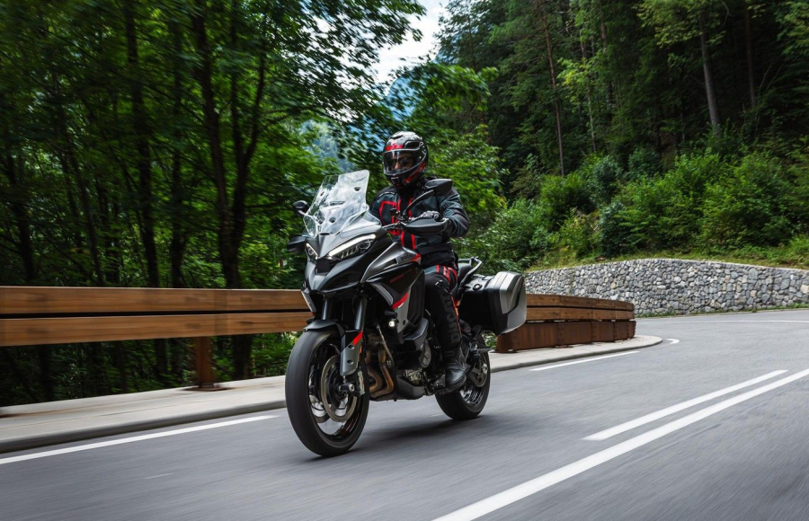 Multistrada V4 S Grand Tour