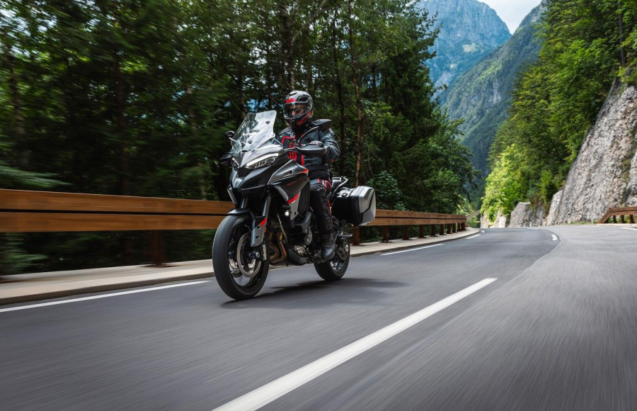 Multistrada V4 S Grand Tour