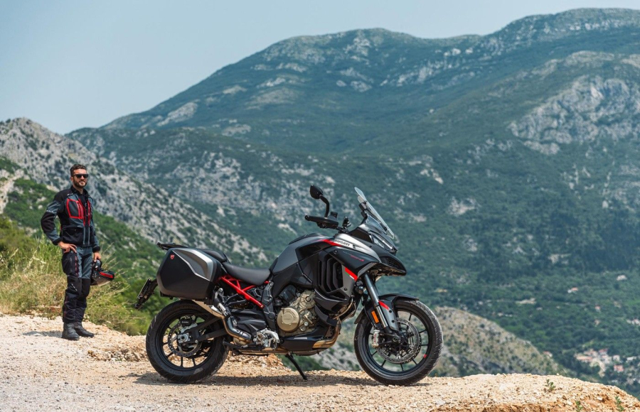 Multistrada V4 S Grand Tour