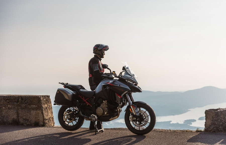 Multistrada V4 S Grand Tour