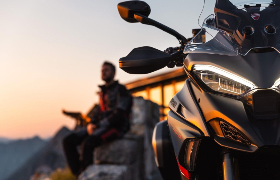 Multistrada V4 S Grand Tour