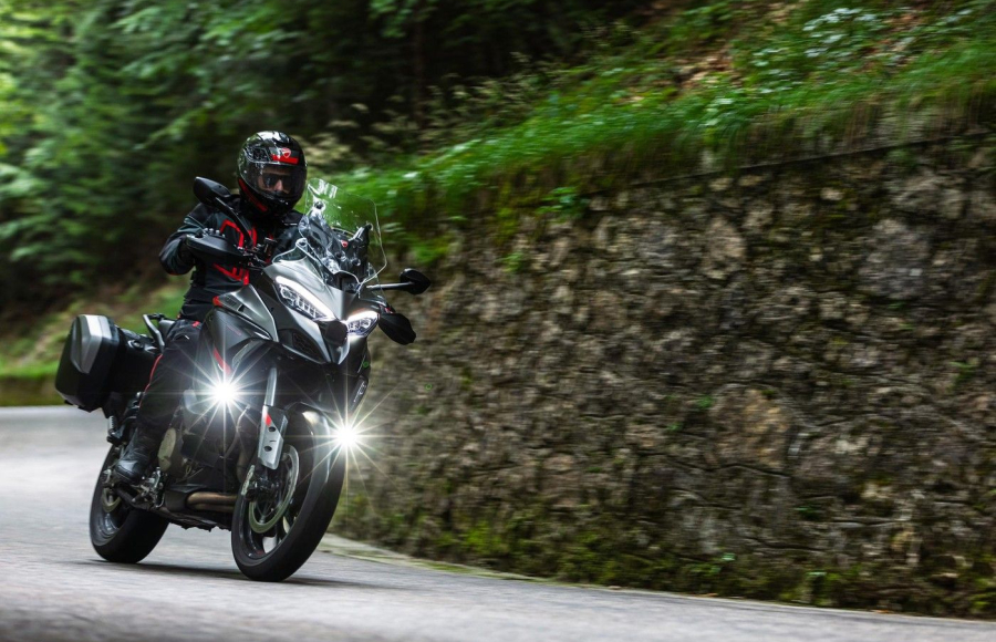 Multistrada V4 S Grand Tour