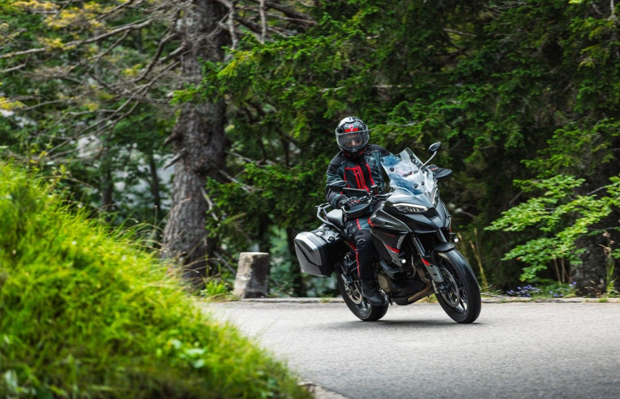 Multistrada V4 S Grand Tour