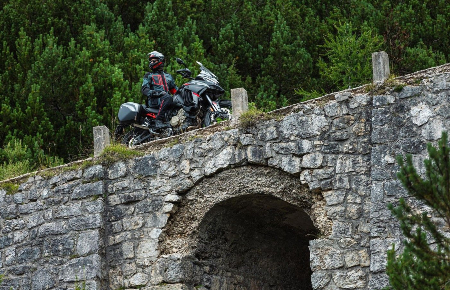 Multistrada V4 S Grand Tour