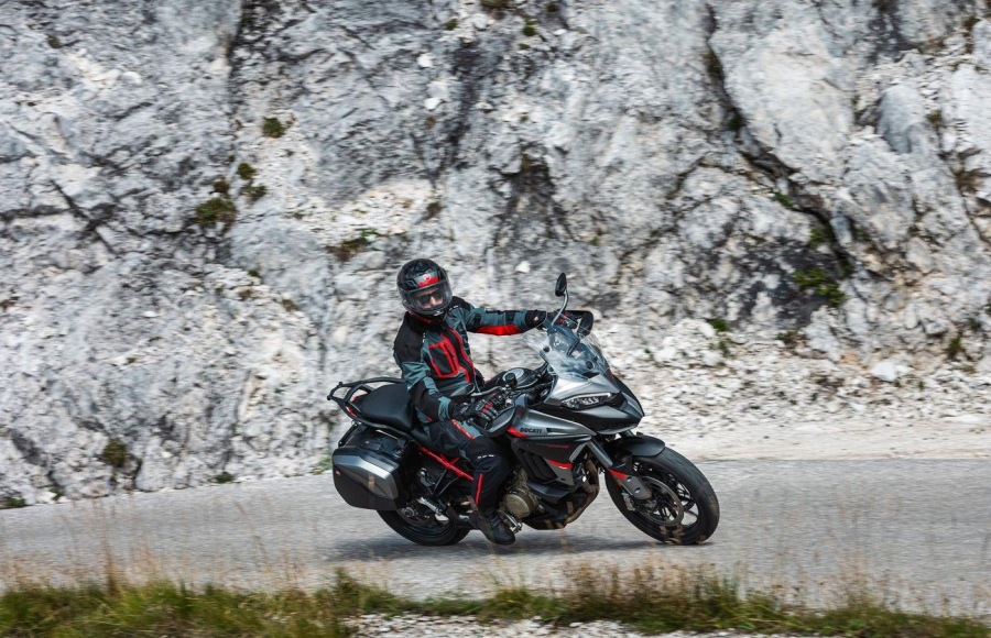 Multistrada V4 S Grand Tour