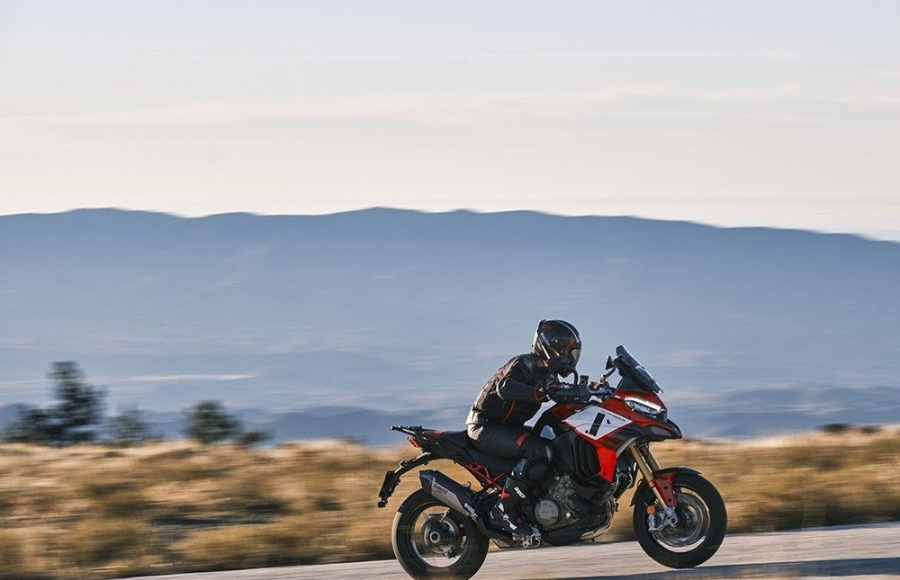 Multistrada V4 Pikes Peak