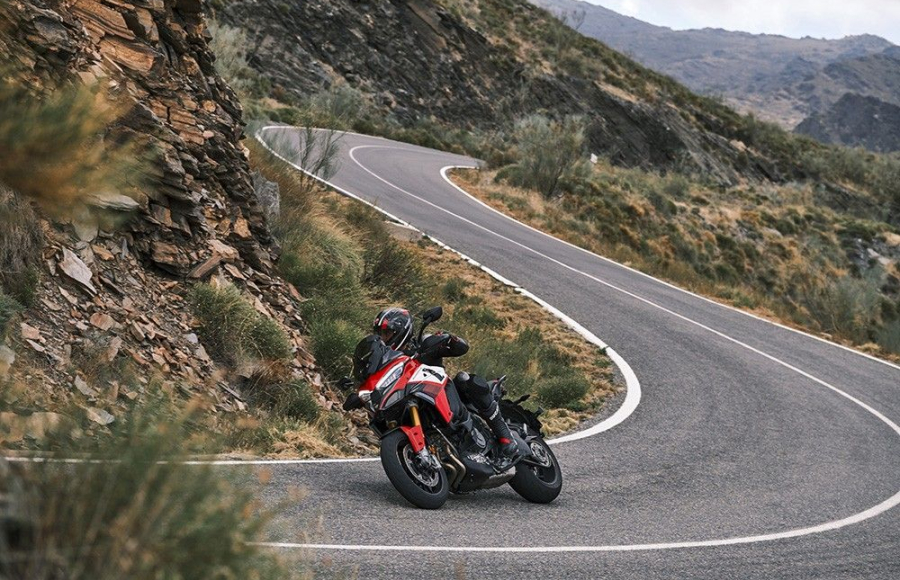 Multistrada V4 Pikes Peak