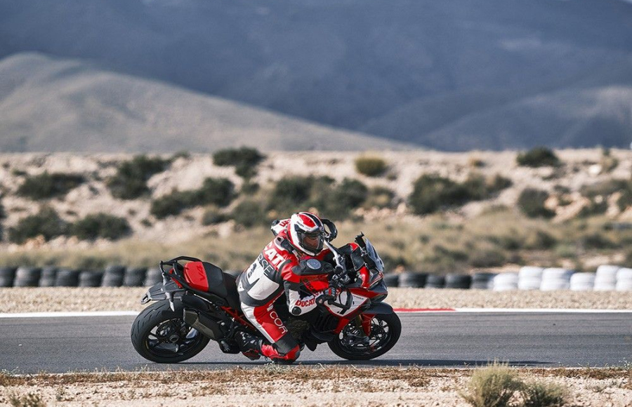 Multistrada V4 Pikes Peak