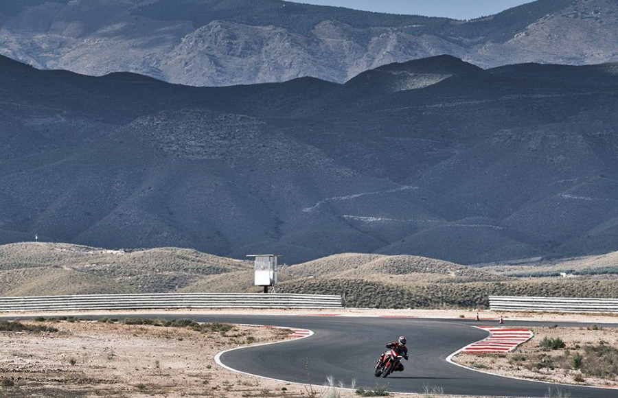 Multistrada V4 Pikes Peak