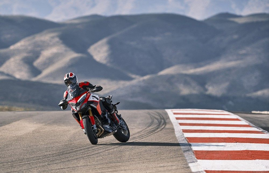 Multistrada V4 Pikes Peak