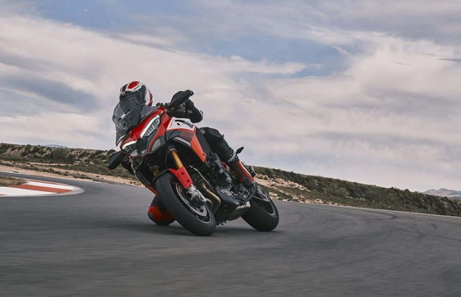 Multistrada V4 Pikes Peak