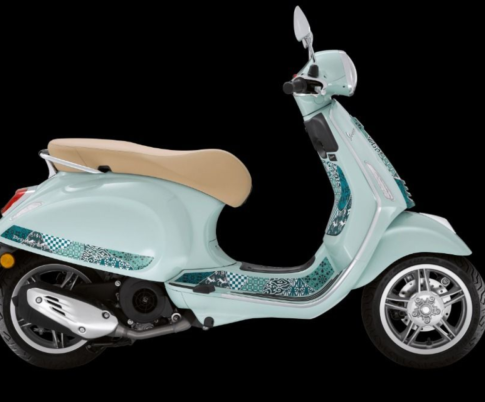 Vespa Primavera Batik